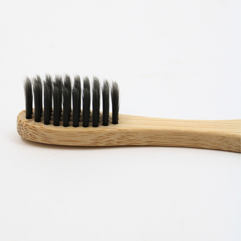 Brosse à dents ultra douce en bambou – Charbon actif