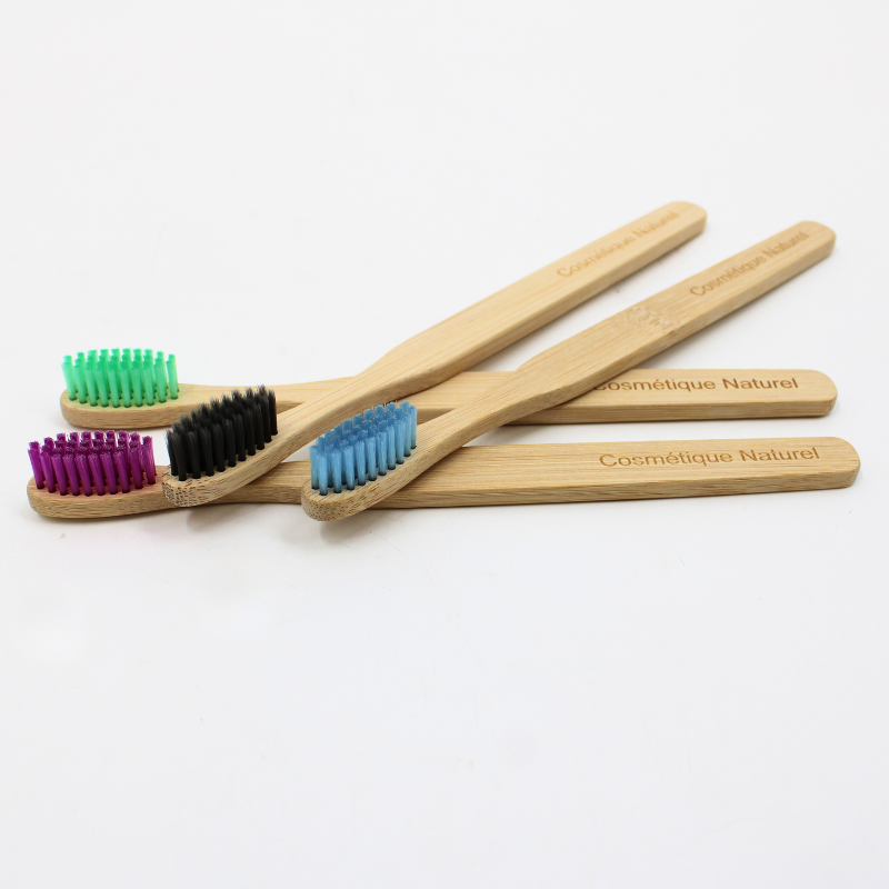 Lot de 4 brosses à dents en bambou – Colorées & biodégradables